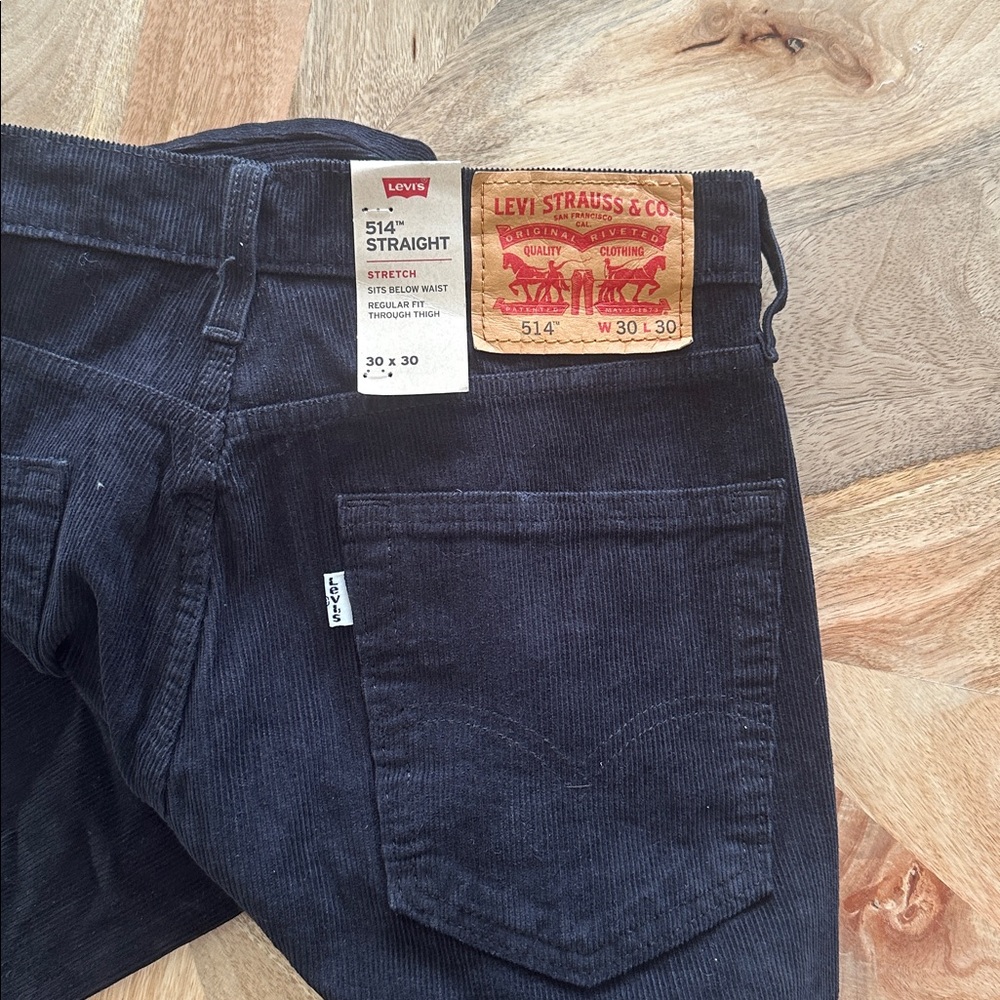 Levi's Black Corduroy Pants 10 NWT - Picture 2 of 3